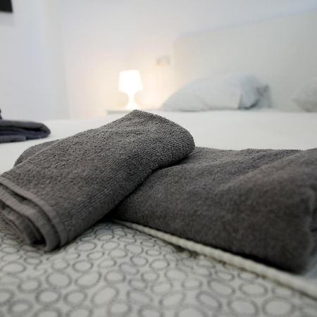 Perla Seven Apartments And Rooms ปลายาเดปัลมา ภายนอก รูปภาพ