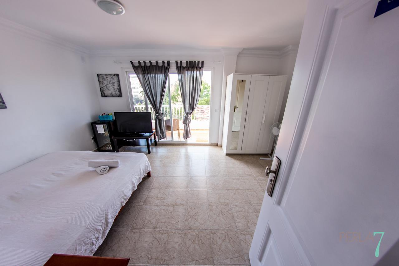 Perla Seven Apartments And Rooms ปลายาเดปัลมา ภายนอก รูปภาพ