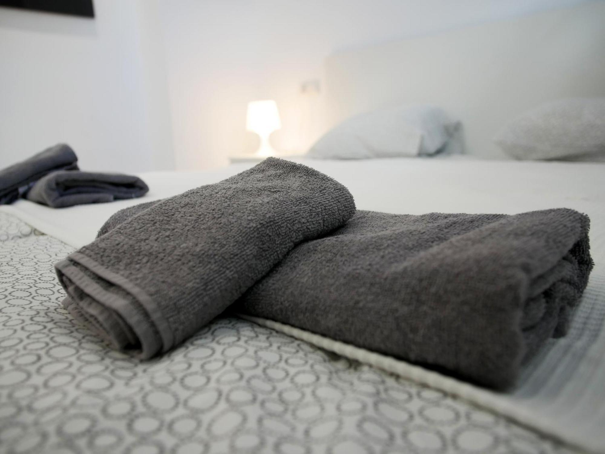 Perla Seven Apartments And Rooms ปลายาเดปัลมา ภายนอก รูปภาพ