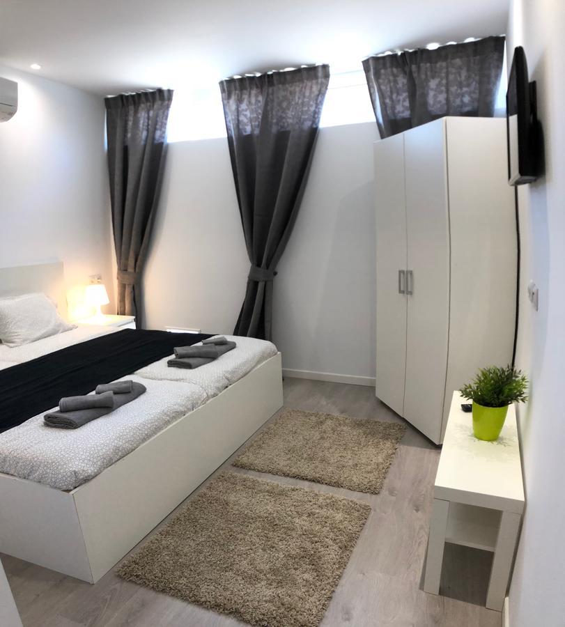 Perla Seven Apartments And Rooms ปลายาเดปัลมา ภายนอก รูปภาพ